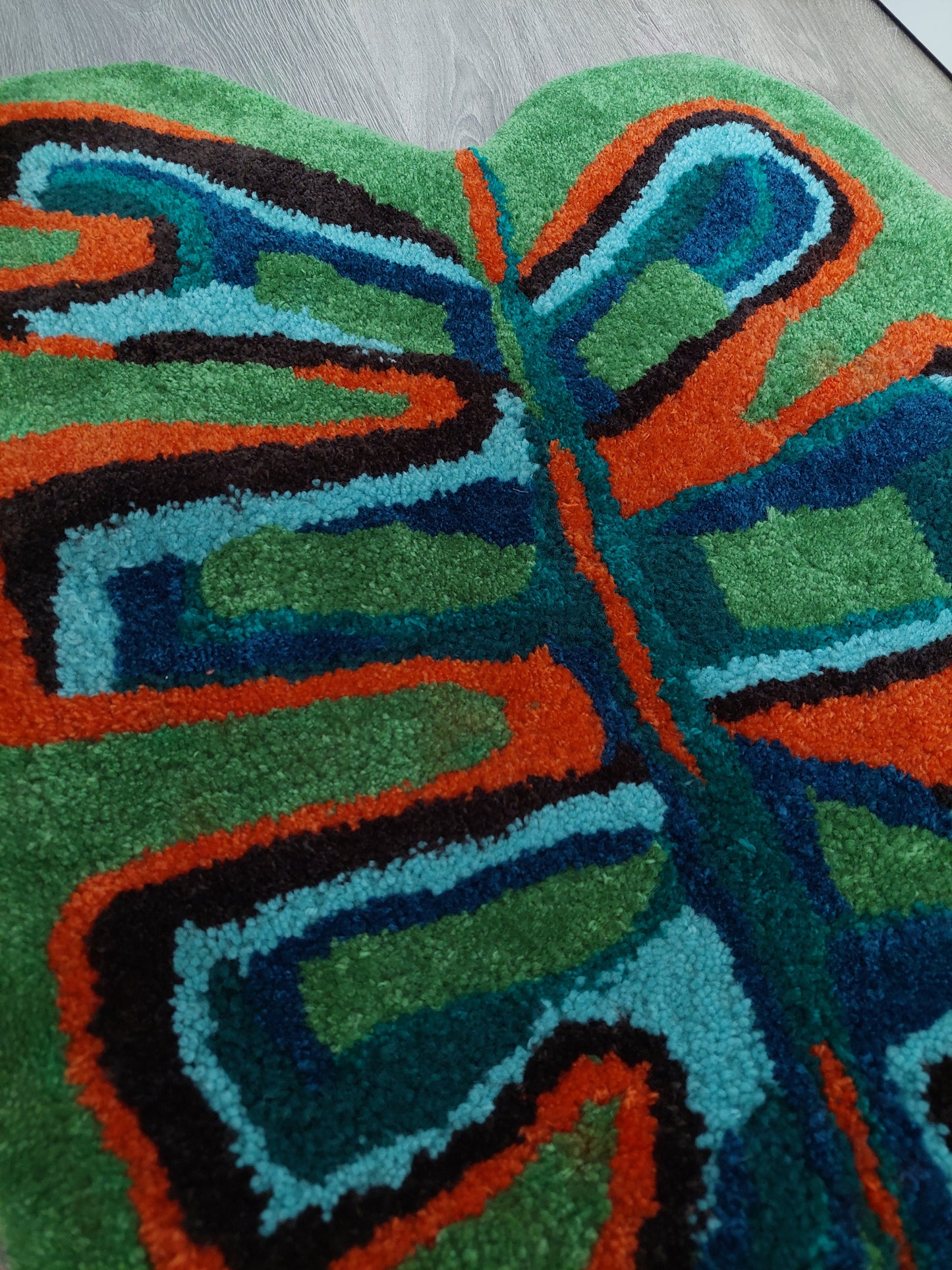 Monstera Rug (green and orange)