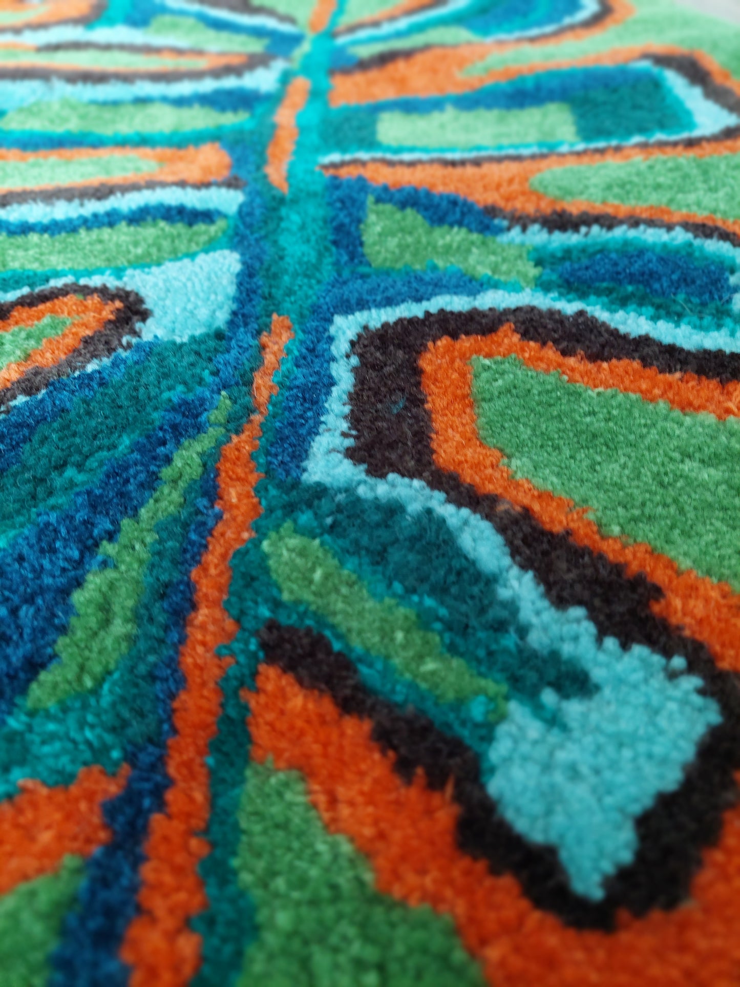 Monstera Rug (green and orange)