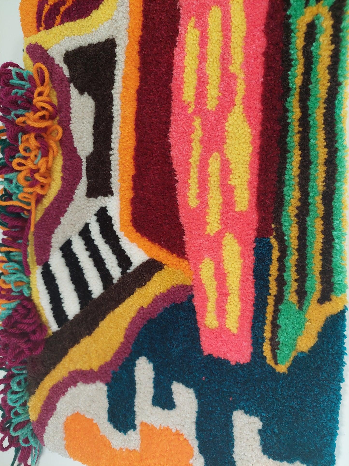 Multicolor Wall Tufted Rug