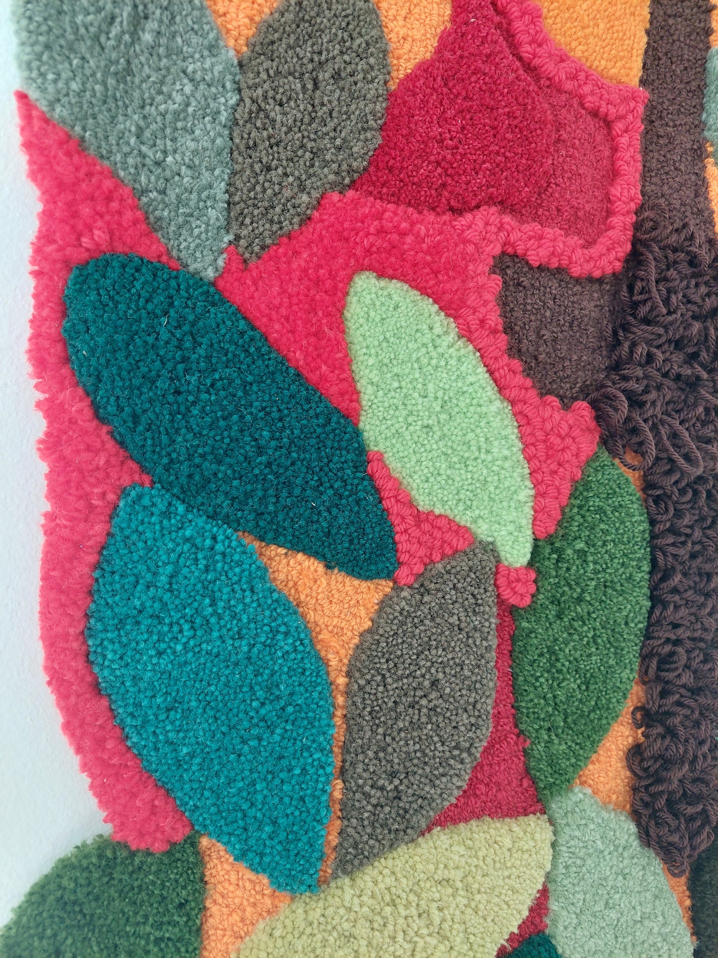 Wall Rug Green Leaves