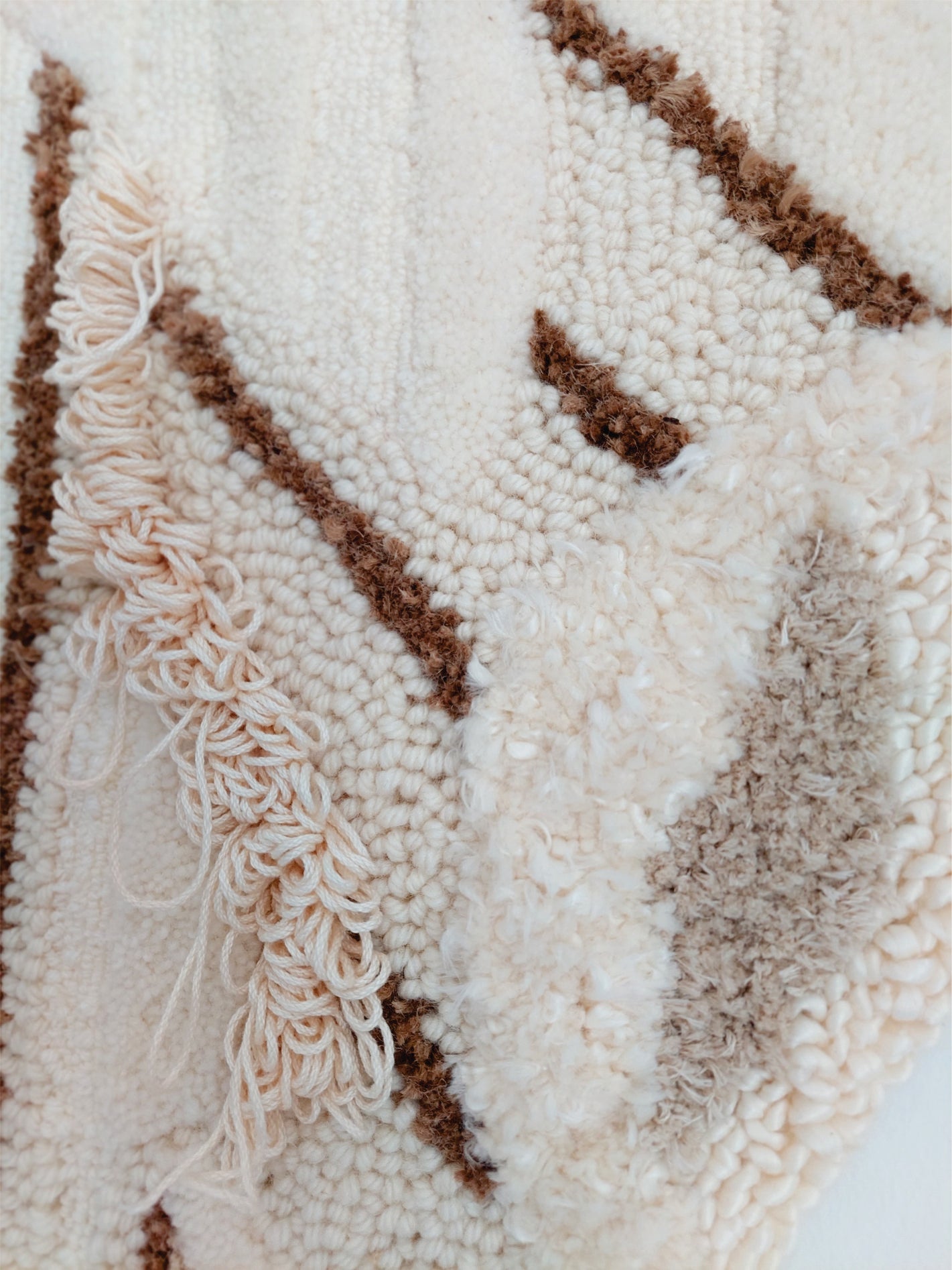 Wall Rug White Leaves